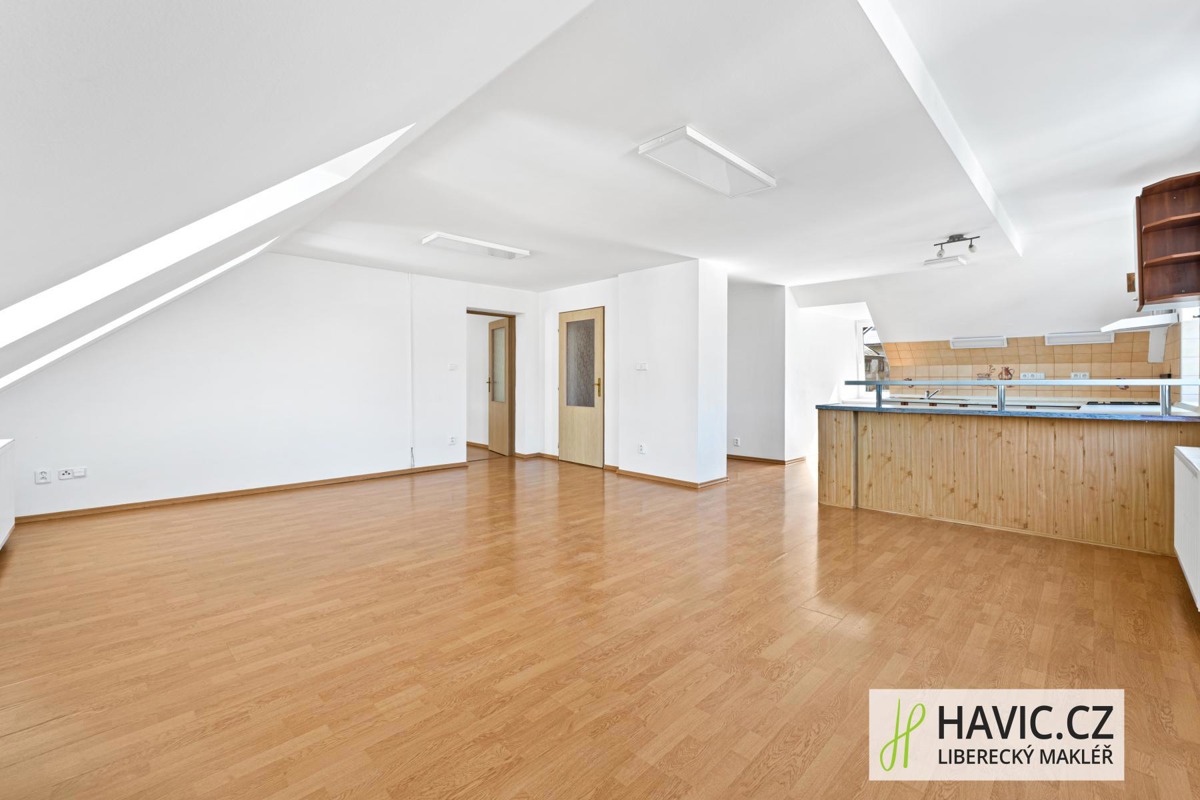 Fotografie 2 - Pronájem bytu · 2+1 · 82 m²