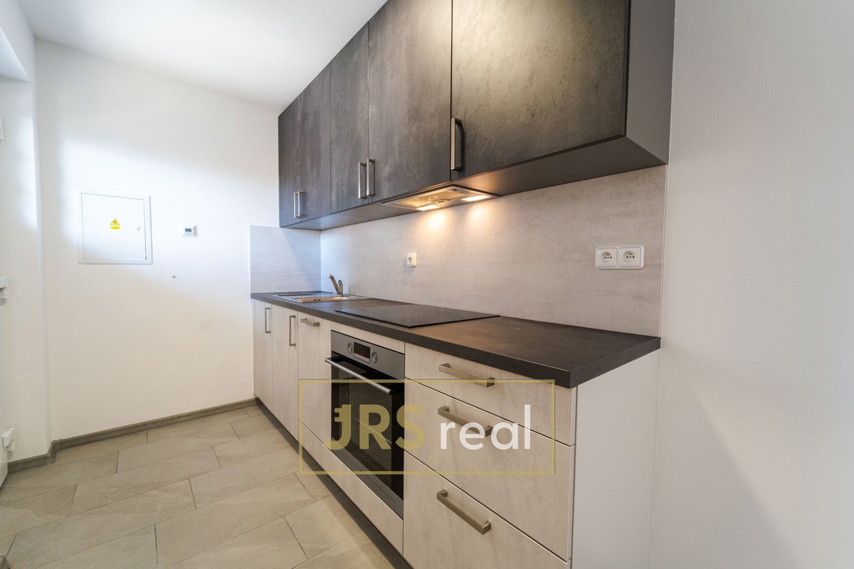 Photo 3 - Apartment for rent · 2+kk · 42 m²