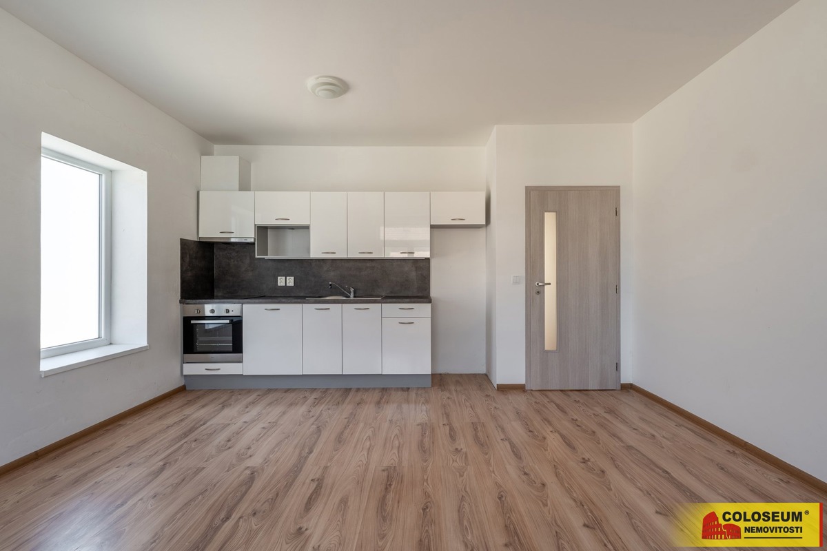 Фото 2 - Продажа квартиры · 1+kk · 39 m²