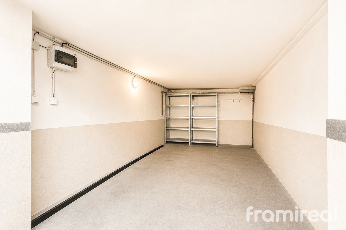Hình ảnh 2 - Garage for sale · 18 m²