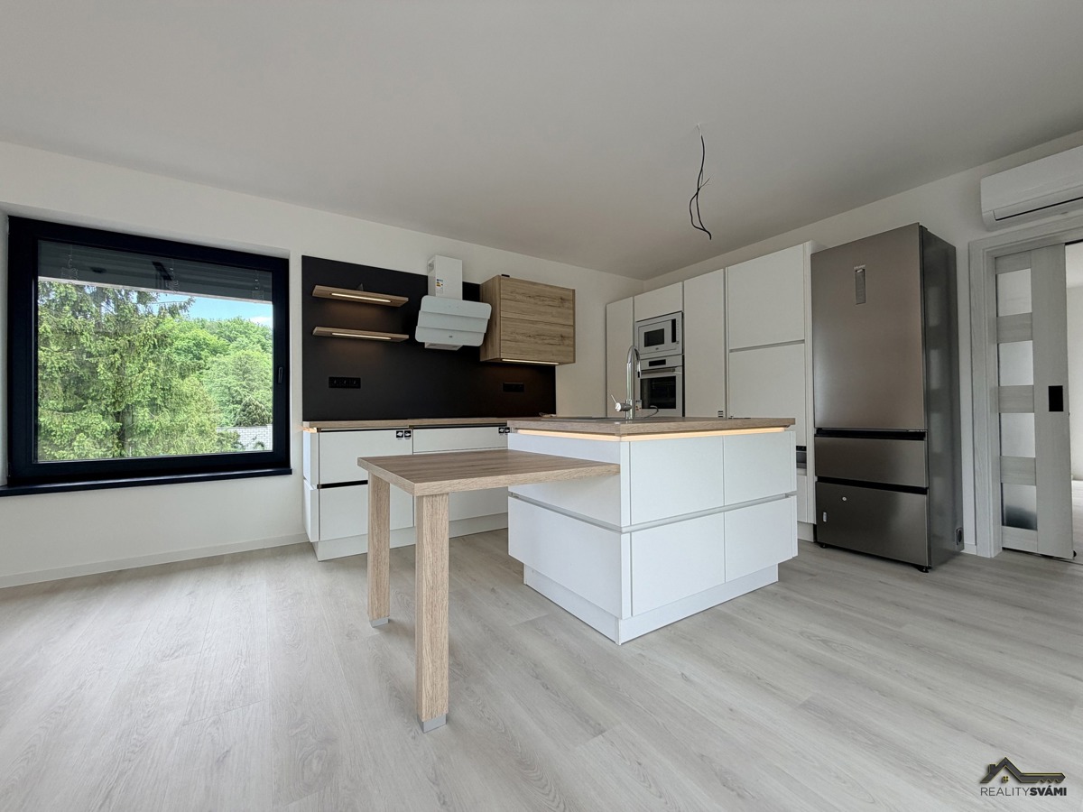 Фото 3 - Продажа дома · Семейный дом · 177 m² · 4 комнаты
