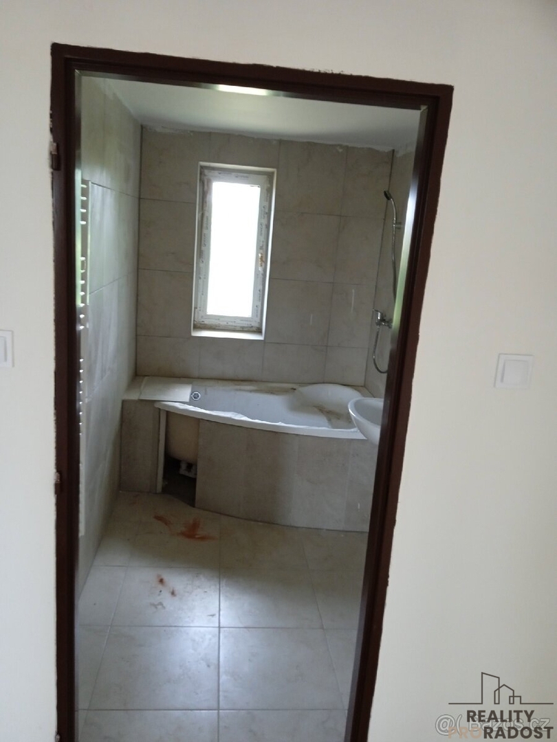 Photo 2 - Apartment for rent · 2+kk · 82 m²