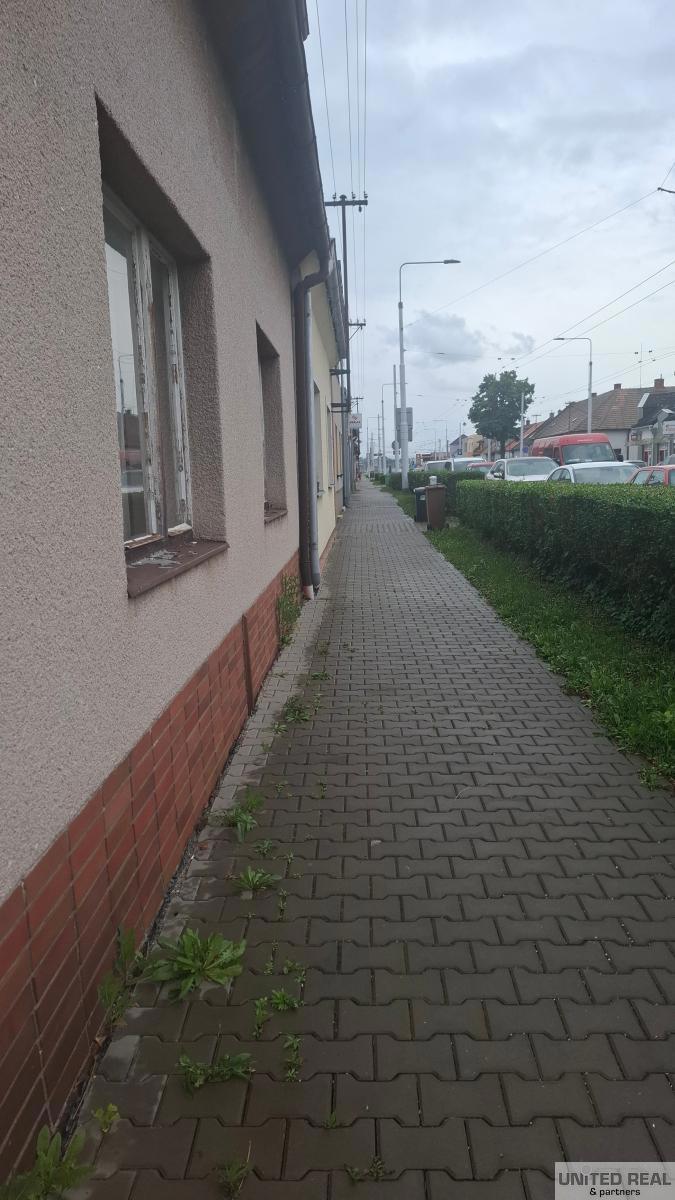 Fotografie 2 - Prodej domu · Rodinný · 245 m²
