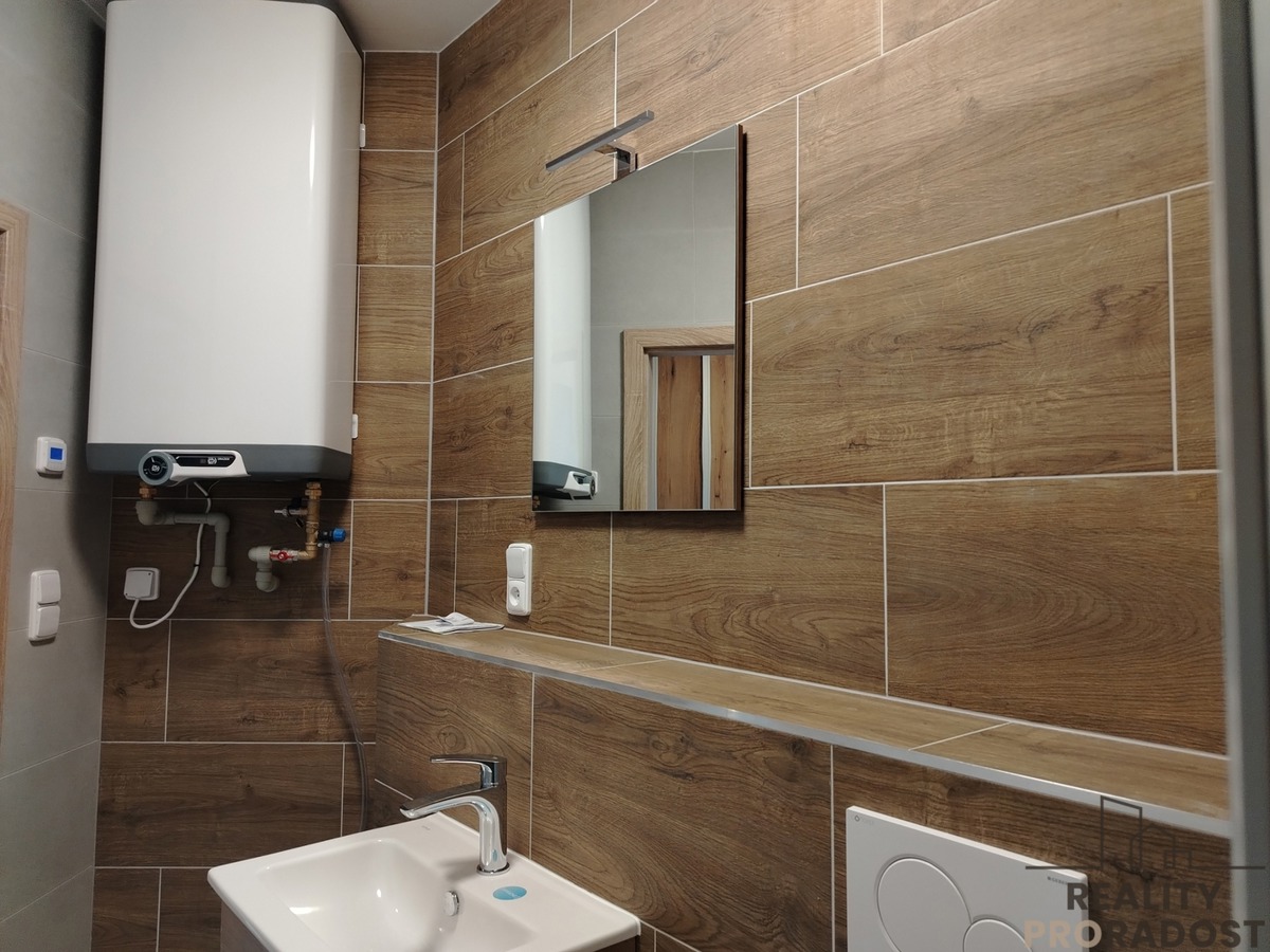Fotografie 4 - Pronájem bytu · 1+kk · 35 m²