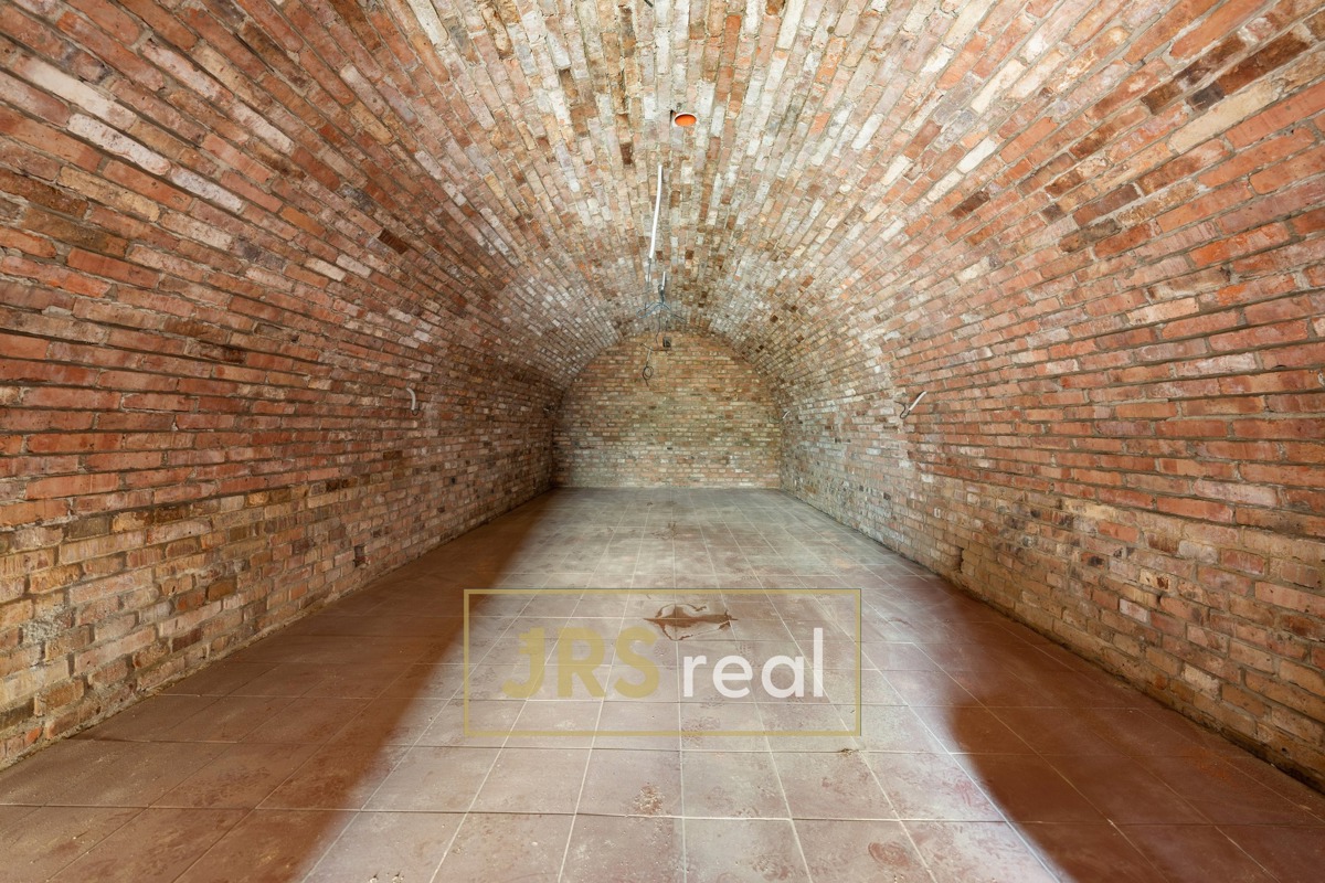 Фото 4 - Продаж винного погребу · 80 m²