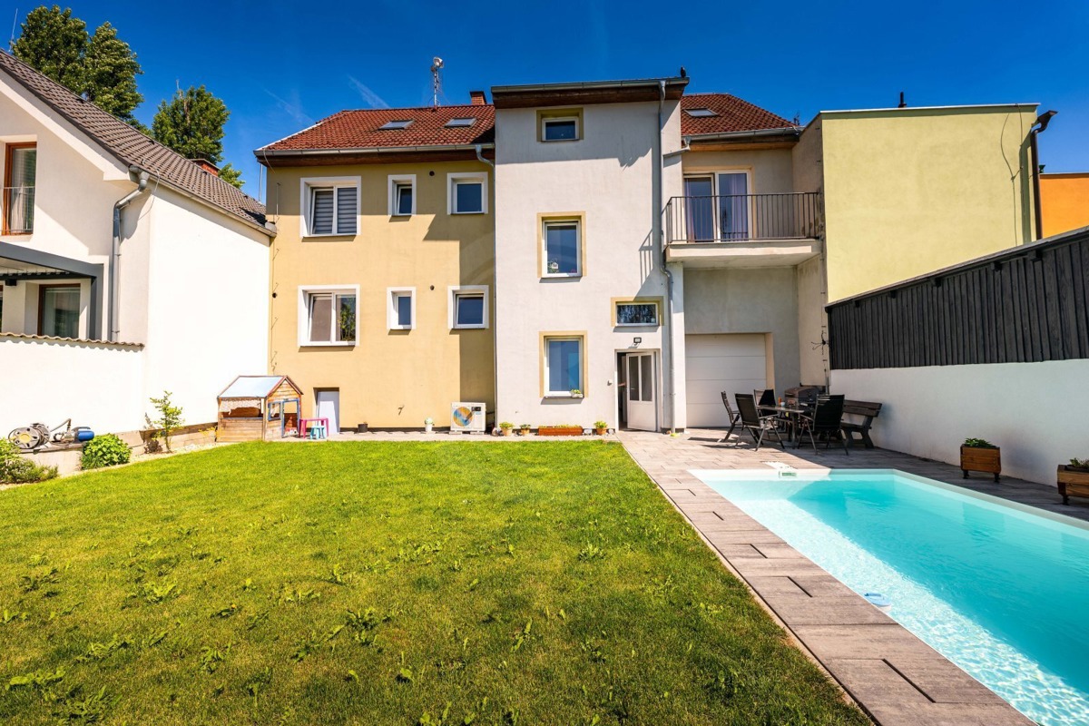 Photo 3 - House for sale · Family house · 333 m² · 5 rooms
