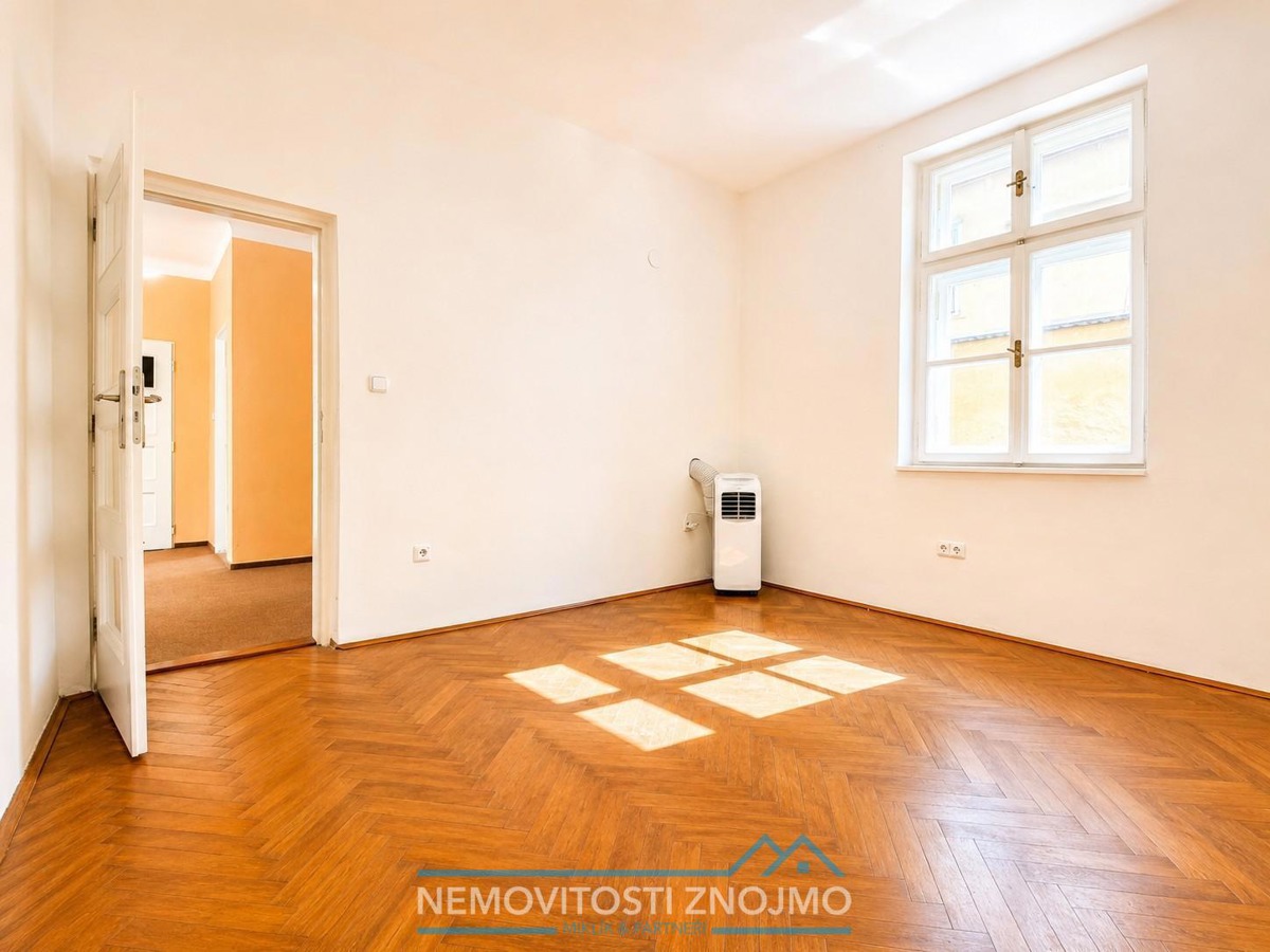 Fotografie 4 - Pronájem komerční nemovitosti · Kancelář