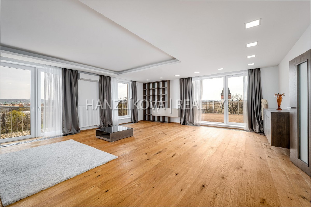 Hình ảnh 3 - Căn hộ bán · 303 m²