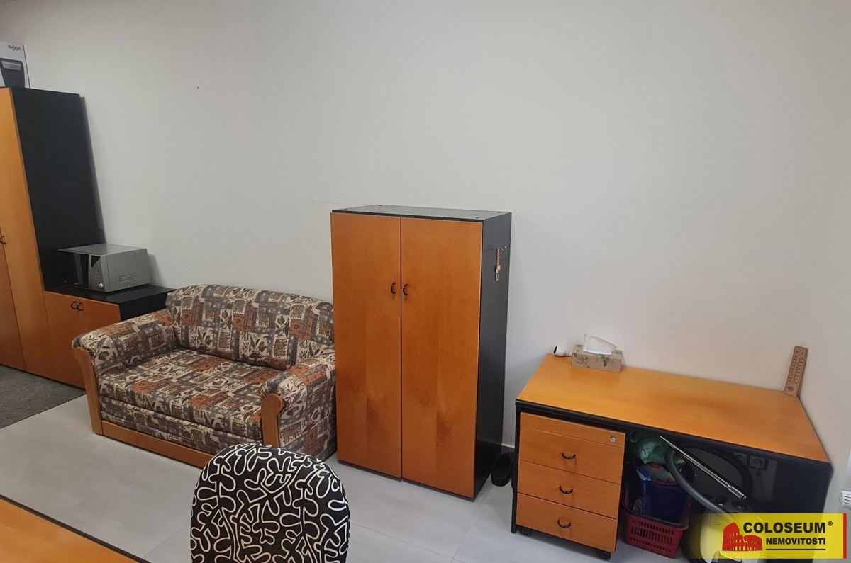 Photo 3 - Commercial property for rent · Office · 19 m²