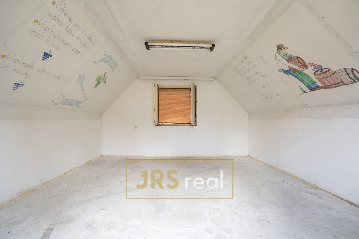 Фото 3 - Продаж винного погребу · 70 m²