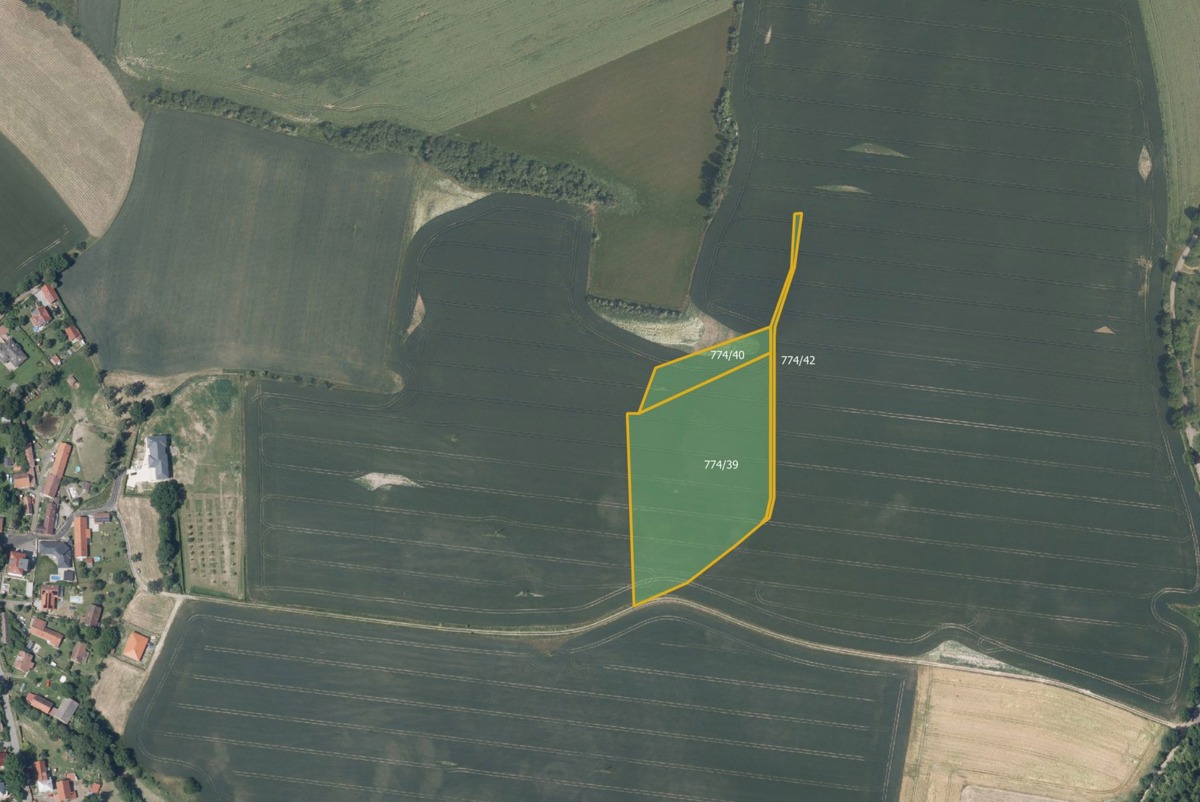 Фото 2 - Продаж ділянки · Поле · 18 292 m²
