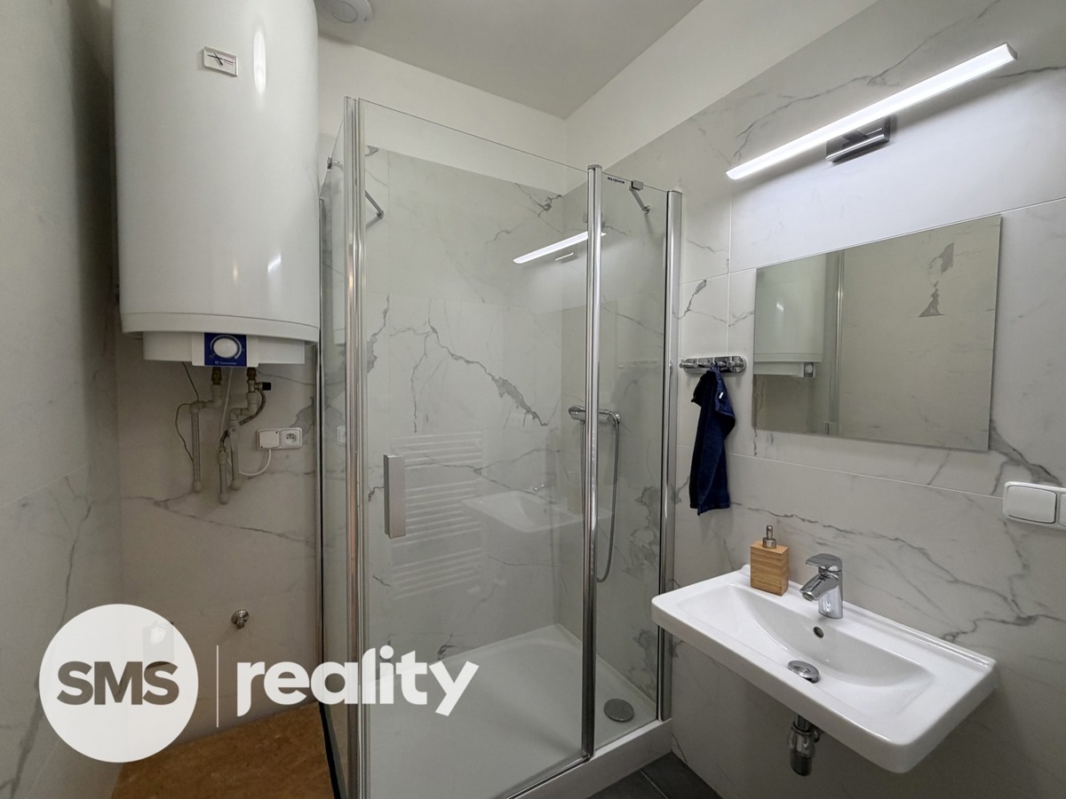 Photo 2 - Apartment for rent · 3+kk · 105 m²