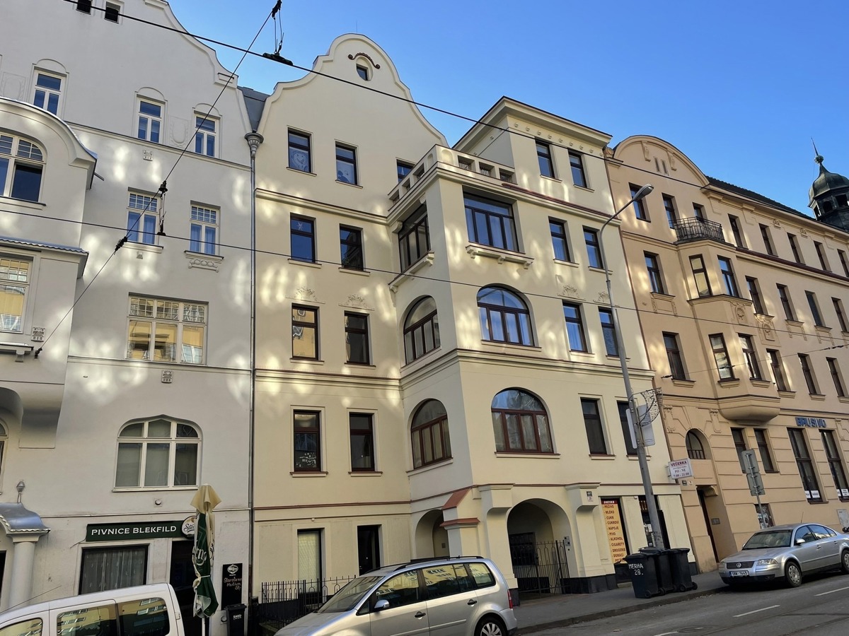 Фото 1 - Продажа коммерческой недвижимости · Салон красоты · 85 m²