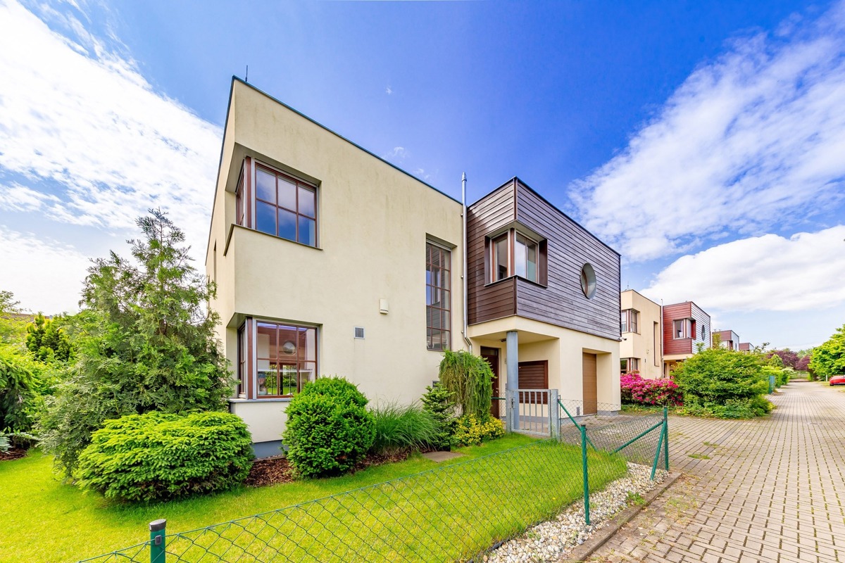 Фото 4 - Продаж будинку · Сімейний будинок · 174 m² · 5 кімнат
