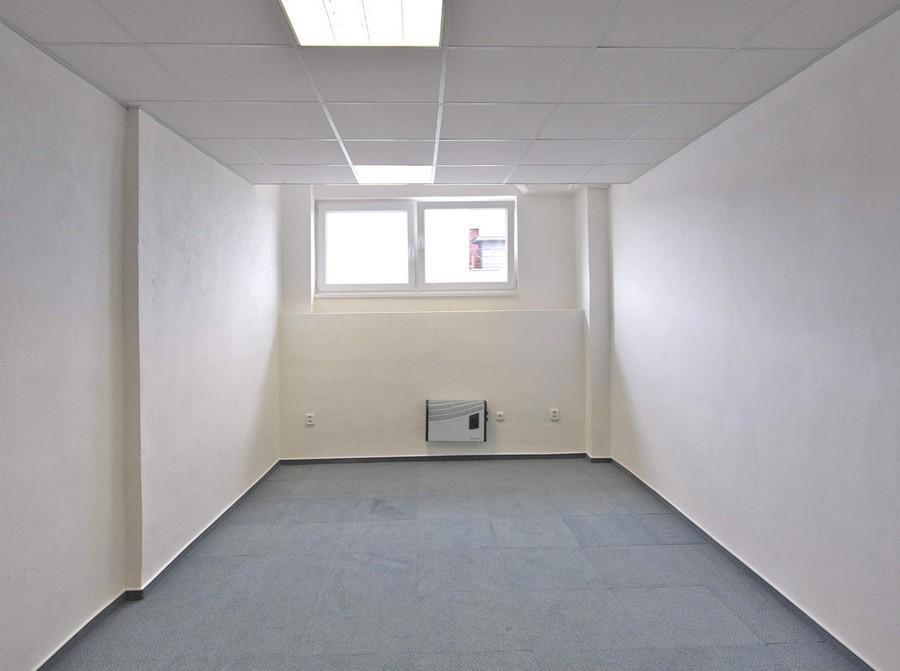 Photo 1 - Commercial property for rent · Warehouse · 21 m²