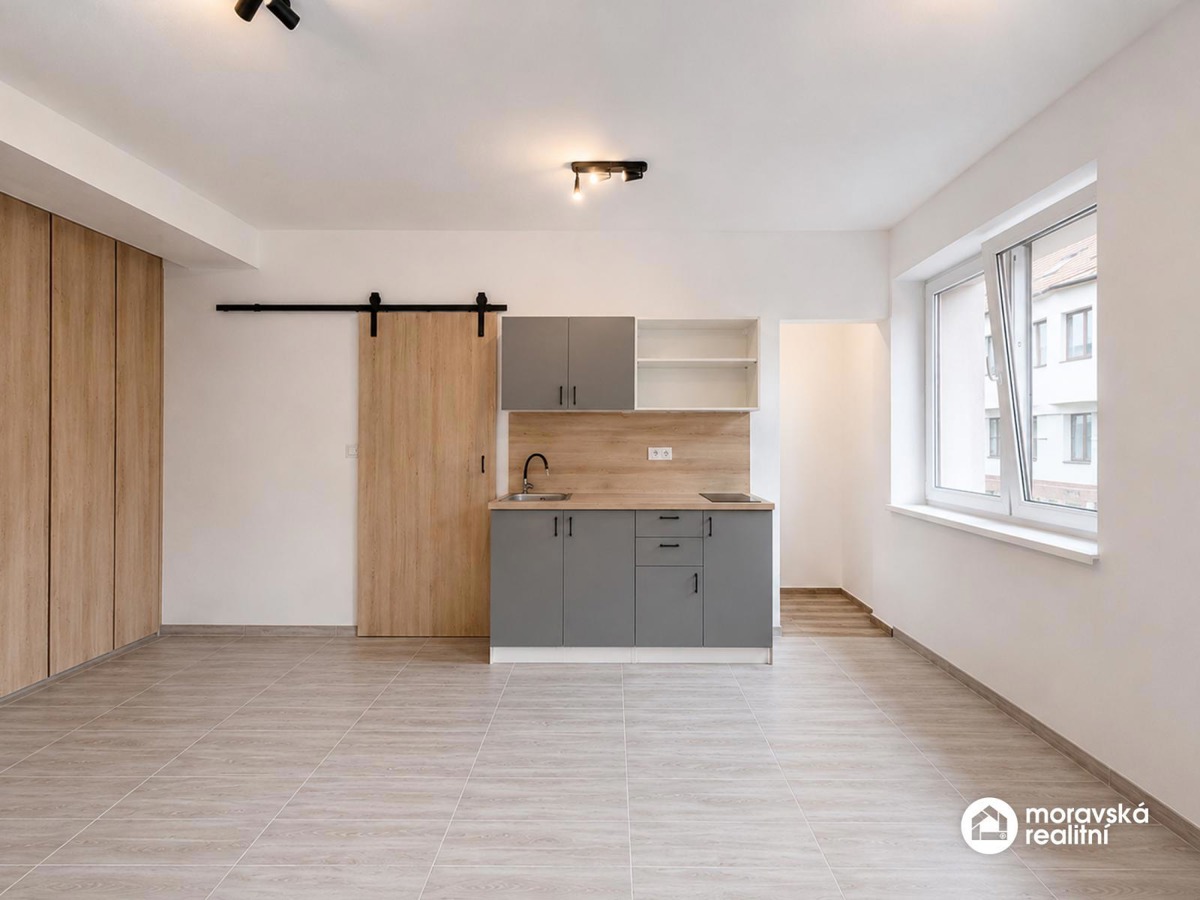 Hình ảnh 1 - Căn hộ bán · 1+kk · 27 m²