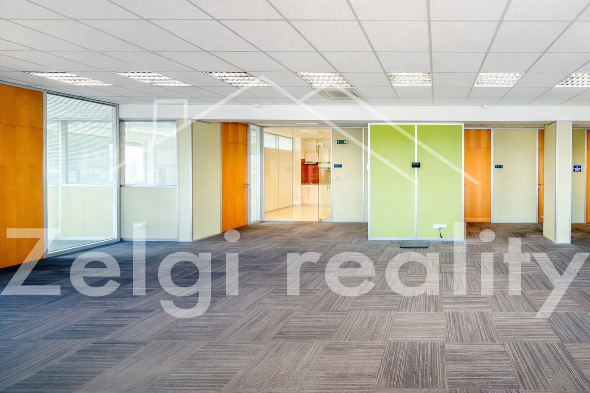 Photo 4 - Commercial property for rent · Office · 600 m²