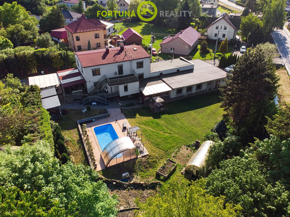 Фото 1 - Продажа дома · Семейный дом · 399 m² · 5 комнат