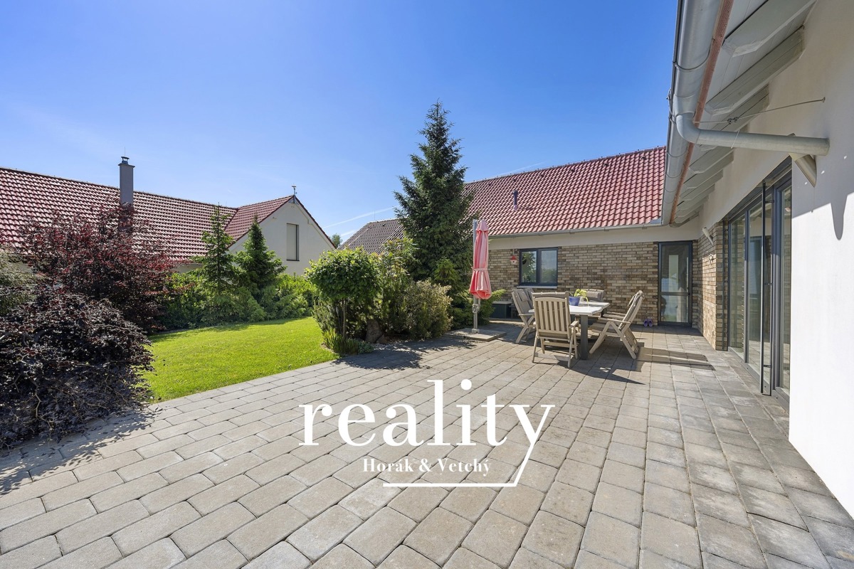 Photo 2 - House for sale · Family house · 179 m² · 5 rooms