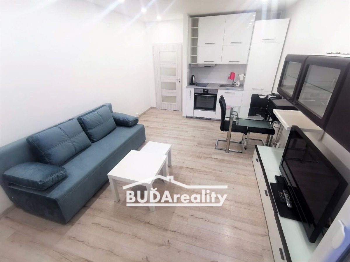 Фото 1 - Продаж квартири · 1+kk · 27 m²