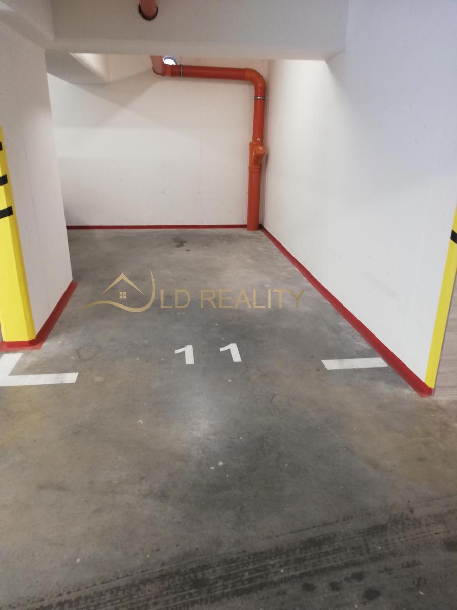 Photo 2 - Garage for rent · 12 m²