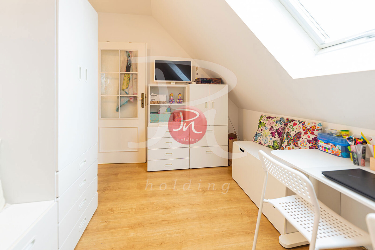 Fotografie 2 - Prodej bytu · 4+1 · 120 m²
