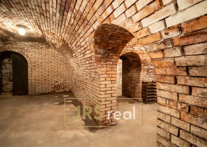 Hình ảnh 2 - Bán hầm rượu · 285 m²