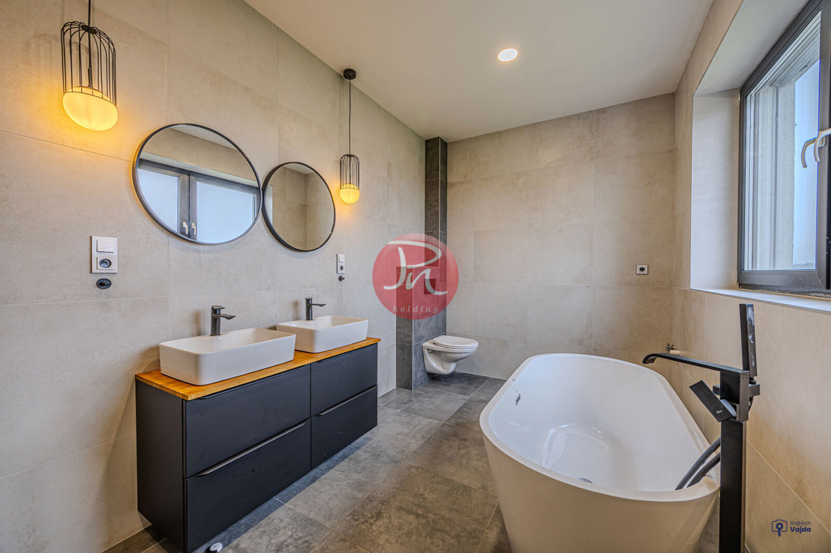 Photo 1 - Apartment for rent · 4+kk · 102 m²