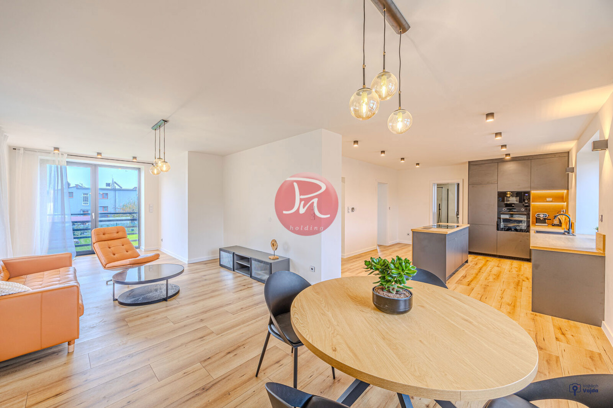 Fotografie 1 - Pronájem bytu · 2+kk · 84 m²