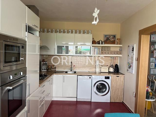 Photo 3 - Apartment for sale · 3+1