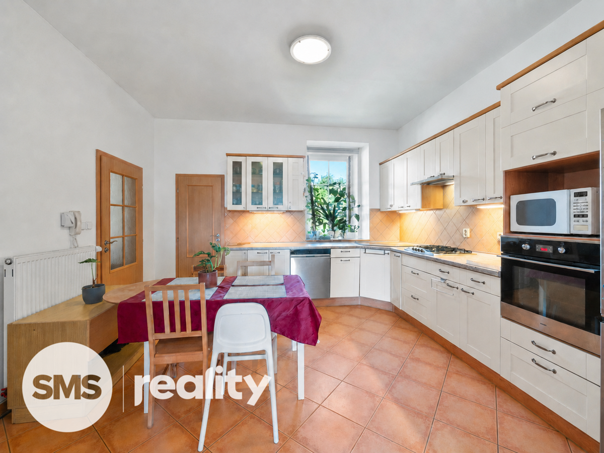 Фото 2 - Продажа квартиры · 4+1 · 151 m²