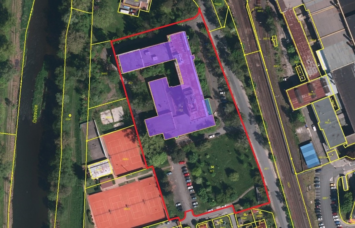 Photo 1 - Land for sale · Commercial