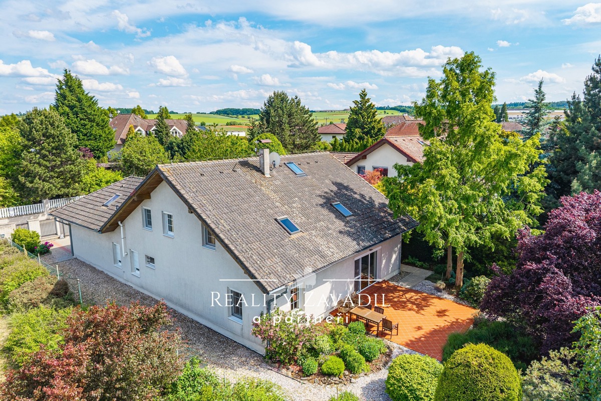 Фото 2 - Оренда будинку · Сімейний будинок · 271 m² · 6 кімнат