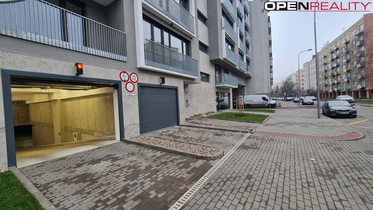 Photo 2 - Garage for rent · 14 m²