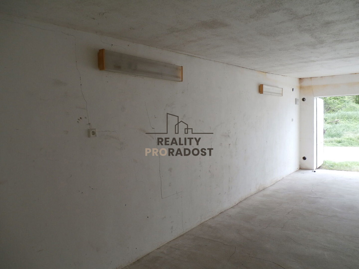 Hình ảnh 2 - Garage cho thuê · 31 m²