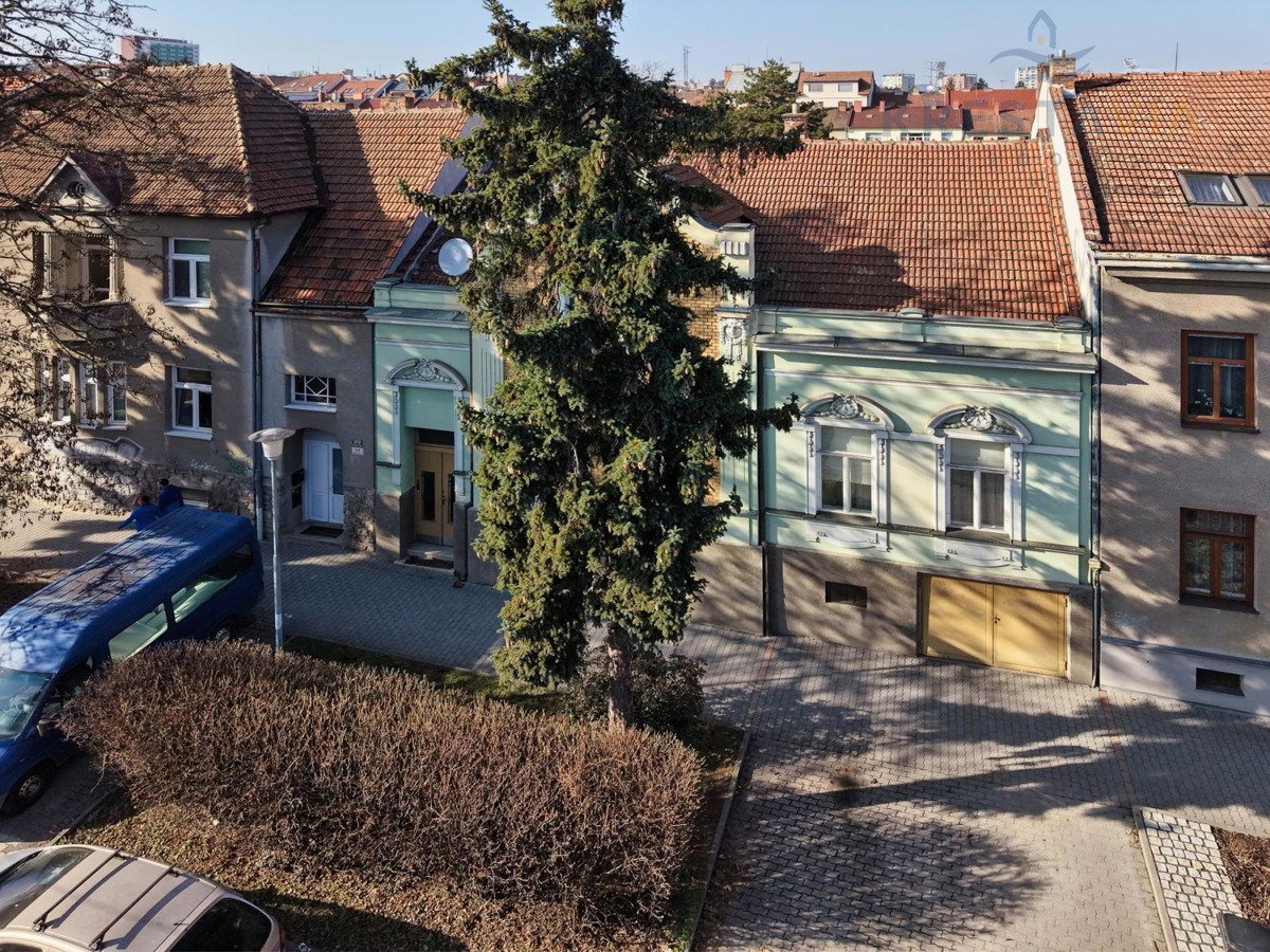 Фото 1 - Продажа дома · 318 m² · 5 комнат