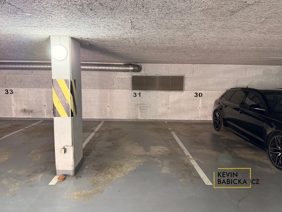Photo 1 - Garage for rent · 13 m²