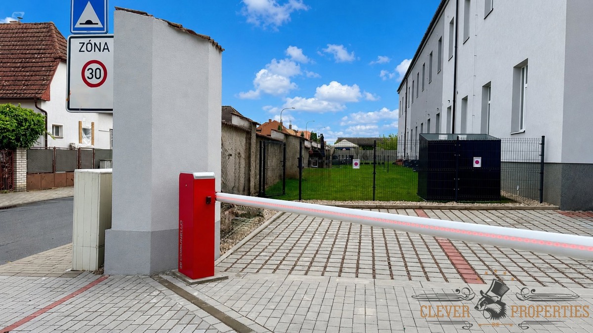 Fotografie 2 - Pronájem bytu · 3+kk · 85 m²