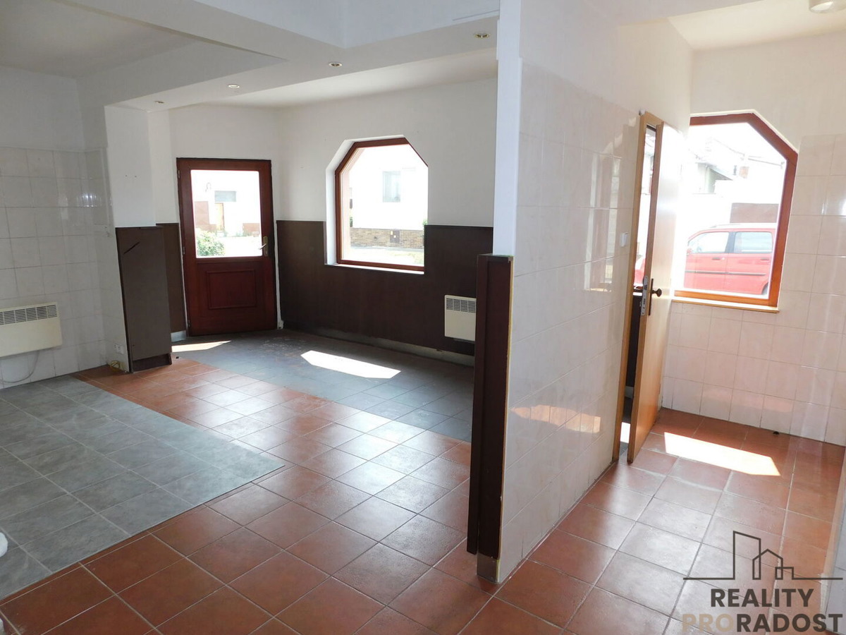Фото 3 - Аренда коммерческой недвижимости · 30 m²