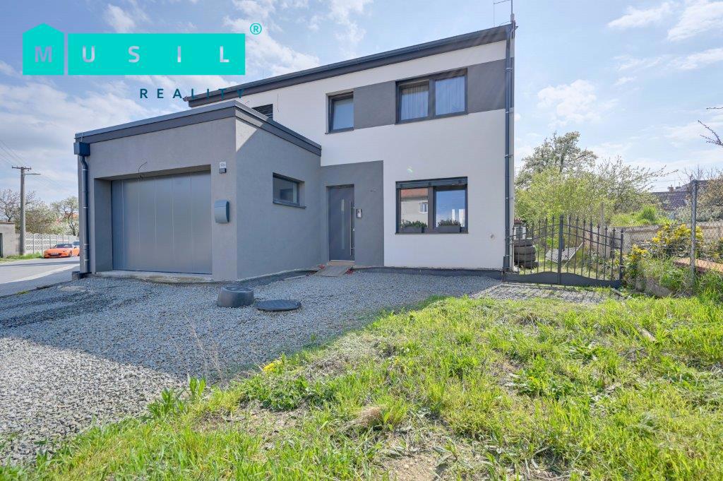 Фото 1 - Продажа дома · Семейный дом · 160 m² · 5 комнат