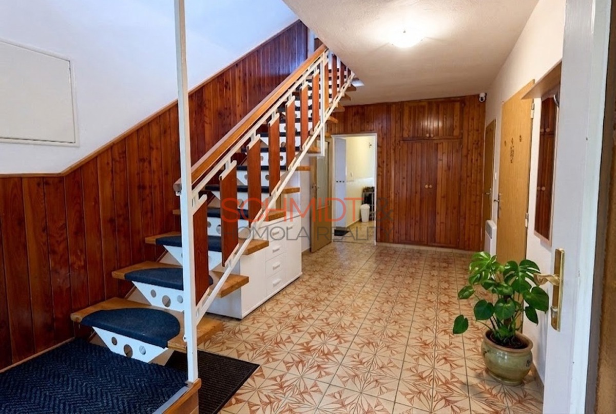 Фото 3 - Продаж будинку · Сімейний будинок · 206 m² · 4 кімнати