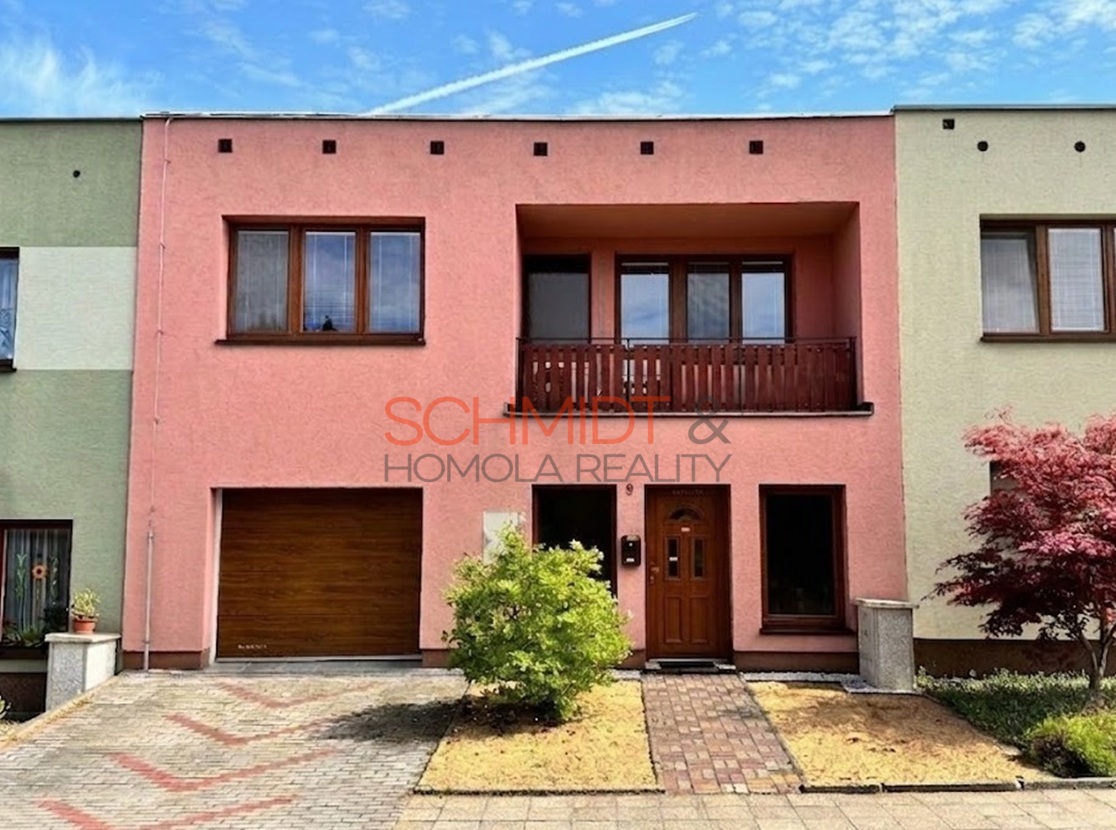 Фото 1 - Продаж будинку · Сімейний будинок · 206 m² · 4 кімнати