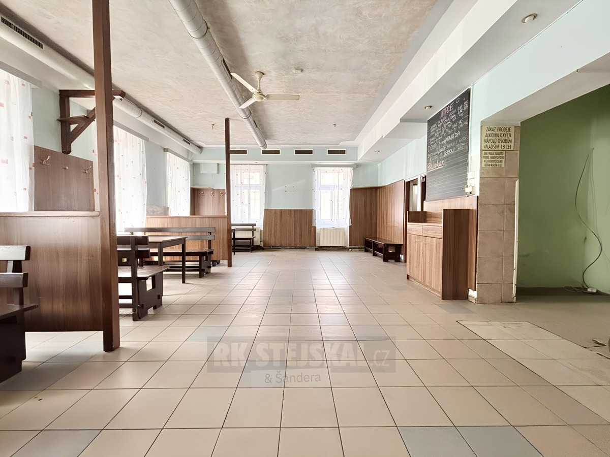 Фото 4 - Аренда коммерческой недвижимости · 292 m²