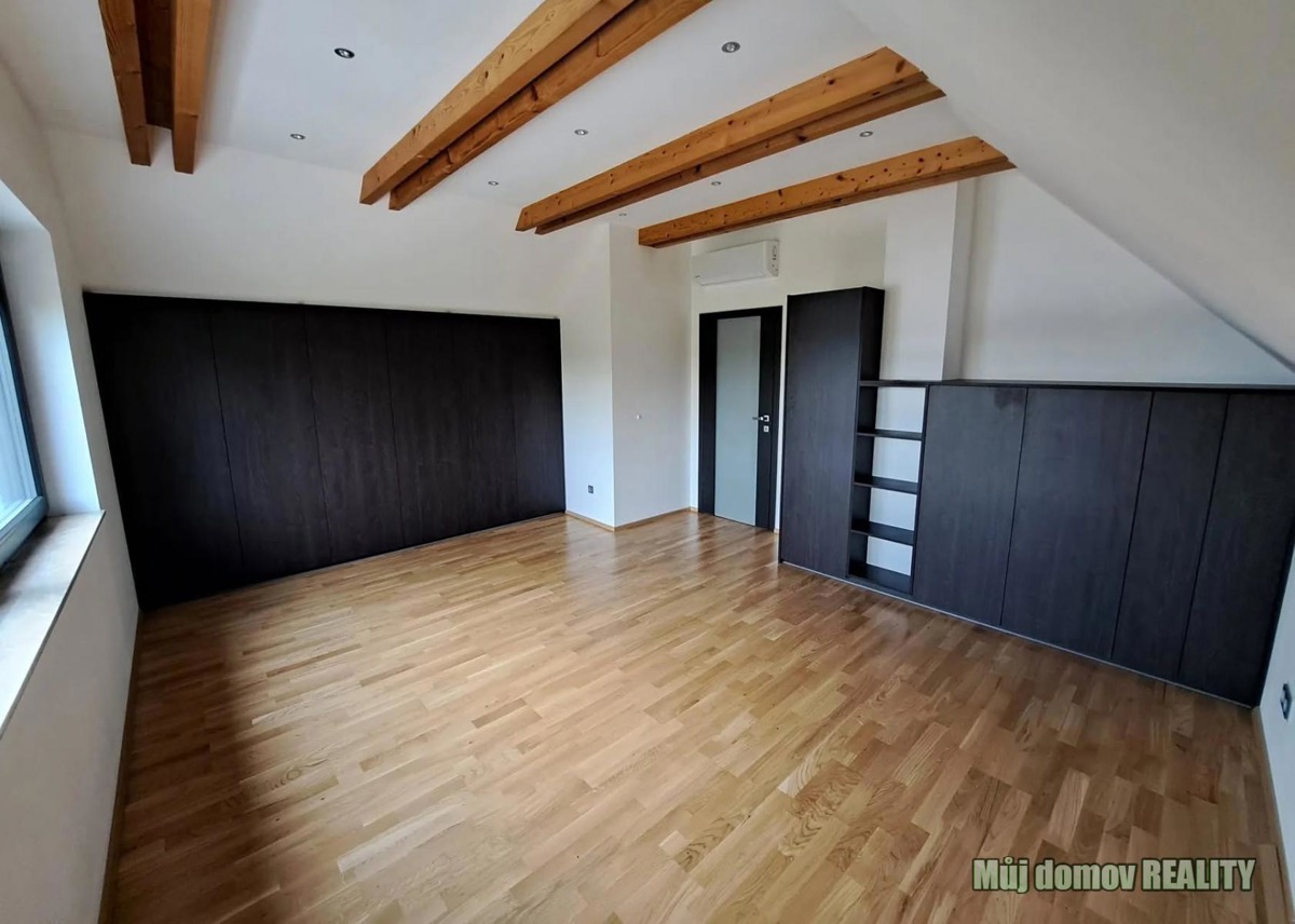 Фото 4 - Оренда будинку · Сімейний будинок · 166 m²