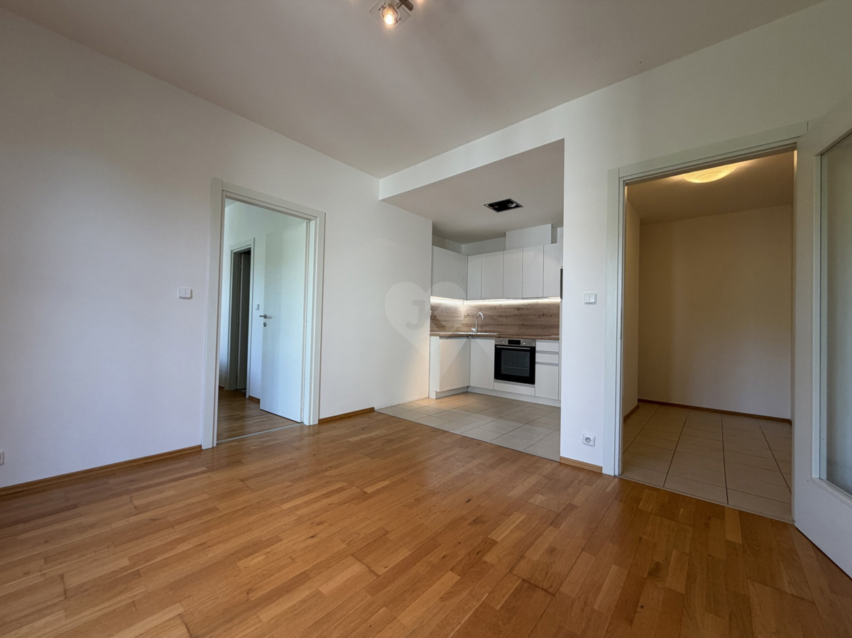 Photo 2 - Apartment for rent · 2+kk · 58 m²