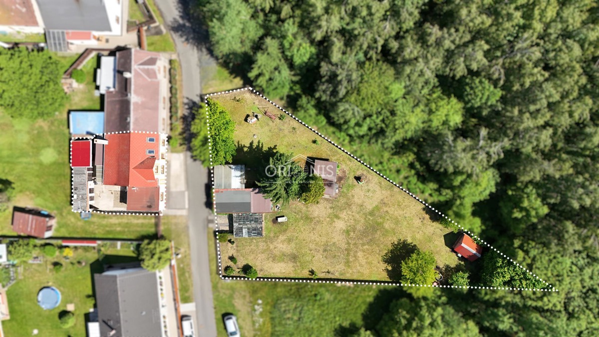 Фото 2 - Продаж будинку · Сімейний будинок · 1 239 m² · 6 кімнат