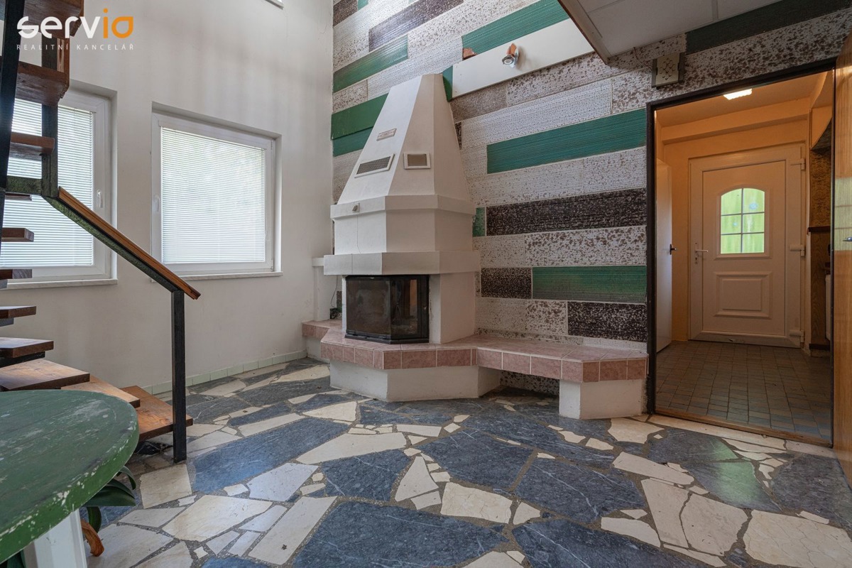 Fotografie 2 - Prodej domu · Rodinný · 277 m² · 5 pokojů