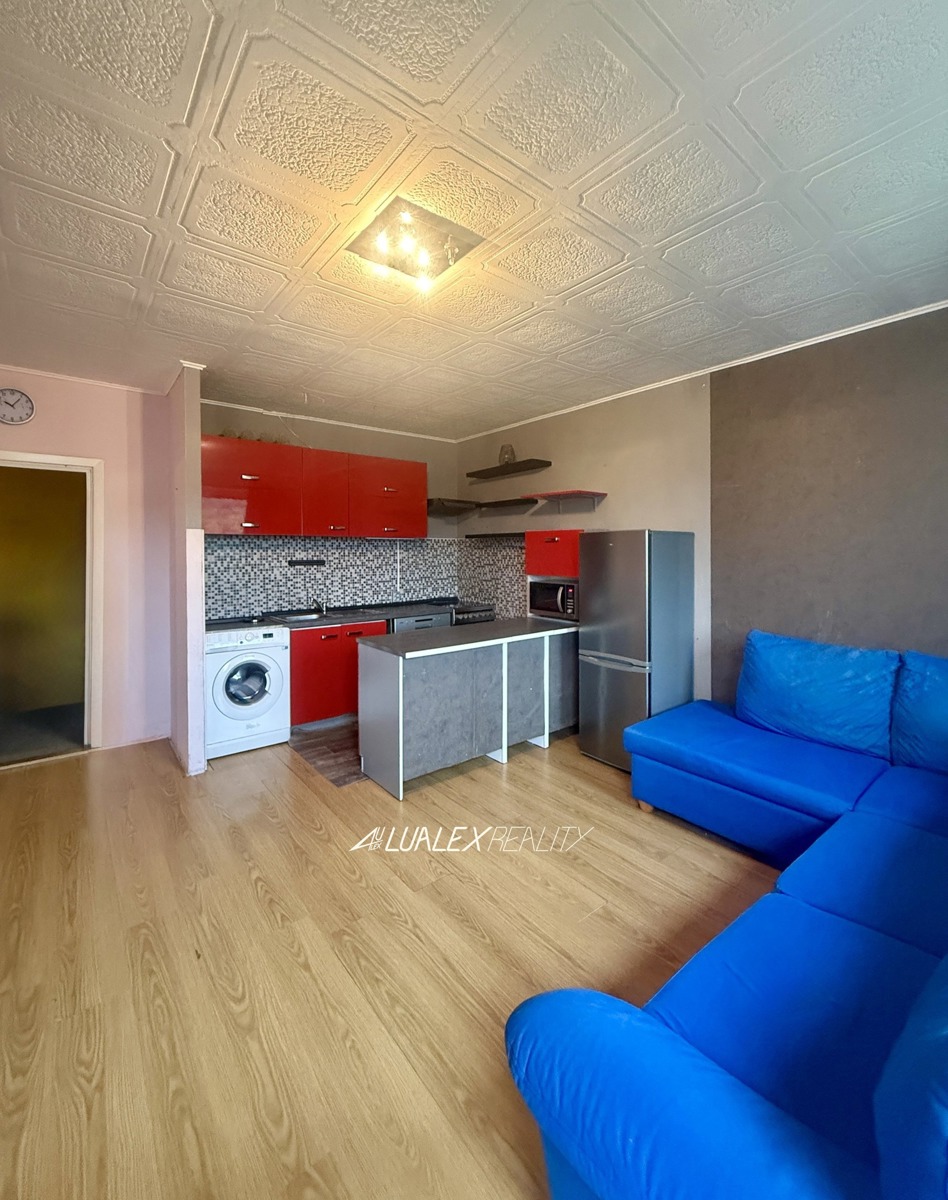 Фото 3 - Продаж квартири · 2+kk · 48 m²