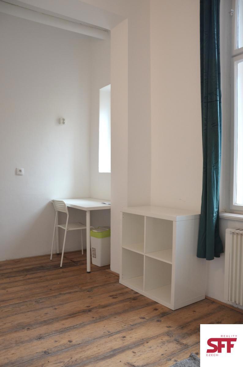 Photo 4 - Room for rent