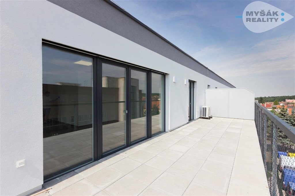 Фото 3 - Продаж квартири · 4+kk · 148 m²